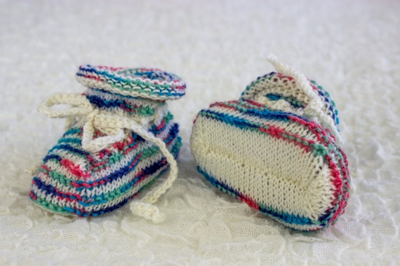 KNITTING PATTERN, Baby Booties, Cute Booties, Tied Baby ...