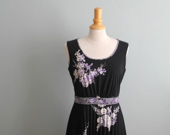 Vintage ' 70s Dress Purple Flowers//Vintage 70s dress with flowers in lilac white purple, most suitable for size M