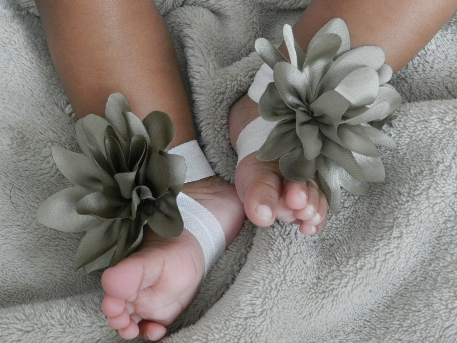 Baby girl ribbon sandals with fabric flower by Zoeskloset on Etsy
