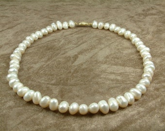 White Pearl Necklace 8 - 9 mm (Κολιέ με Λευκά Μαργαριτάρια 8 - 9 mm)
