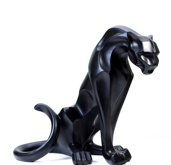 statue of black panther