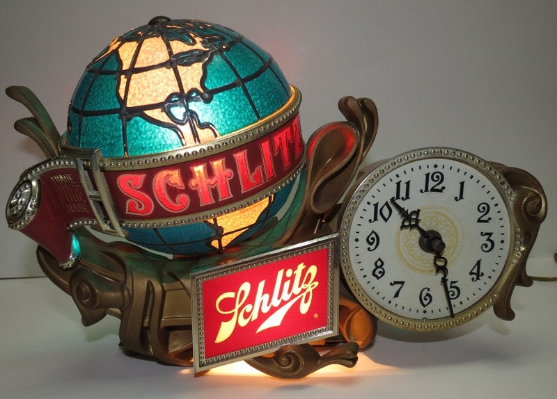 Vintage Schlitz Beer Clock 70s Electric Bar by BusyOnBlackwood