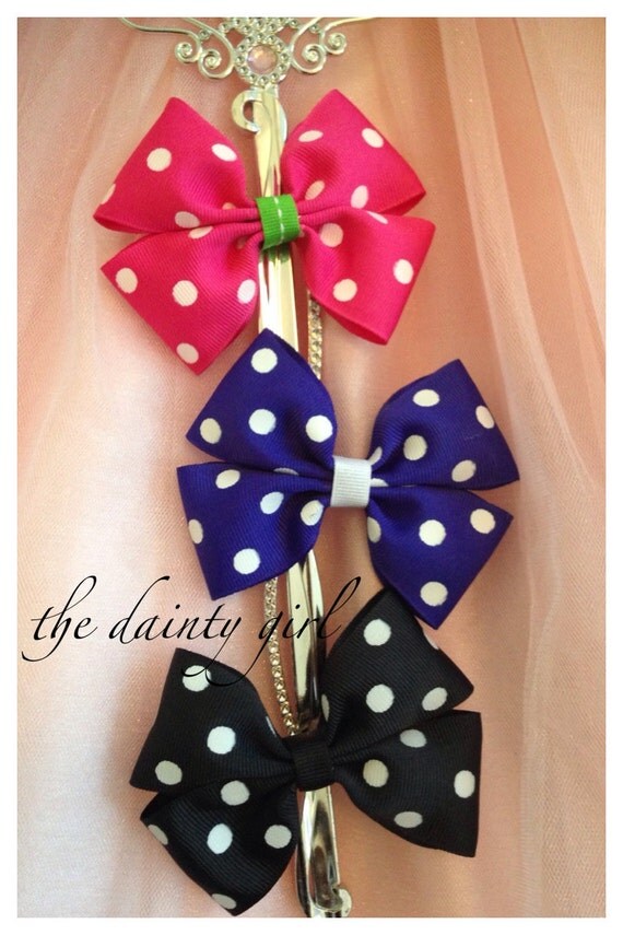 Items similar to Cute Dainty Hair Bows on Etsy