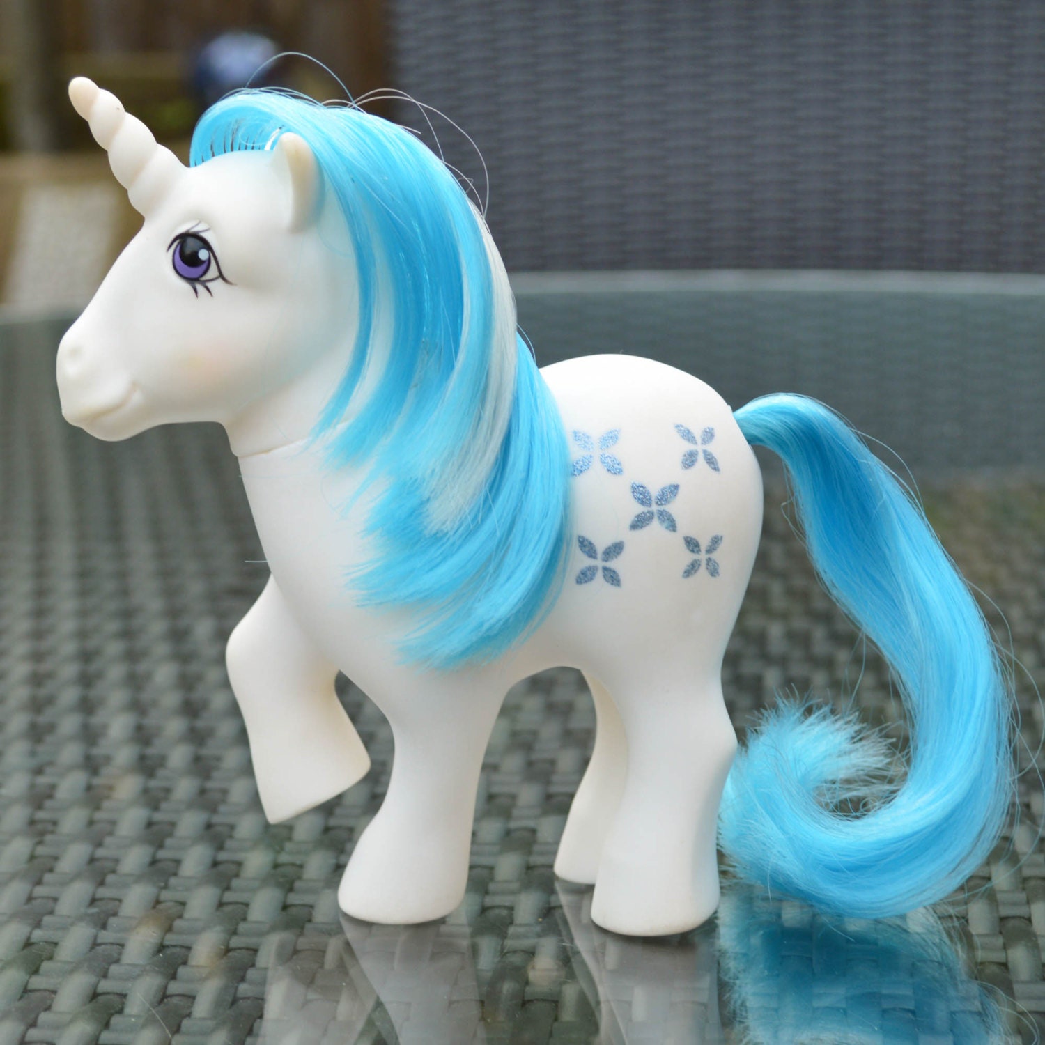 Vintage My Little Pony 'Majesty' White & Blue Unicorn