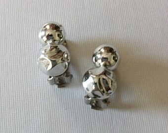 Vintage Silver Tone Plastic Ball Earrings Clip On