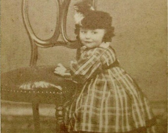 Antique Victorian CDV Photo - Little Girl (E. Fierlants, Brussels, Belgium)