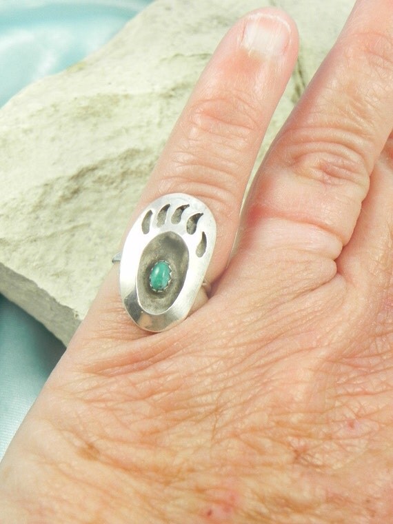 Native American Bear Claw Turquoise Ring by hollywoodrings on Etsy