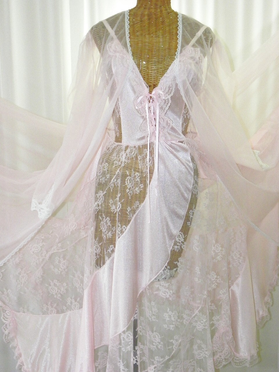 Vintage Pink Chiffon Peignoir Set See Through Lace Pearl