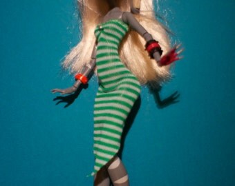 Monster High clothes green and white striped partydress with pearls