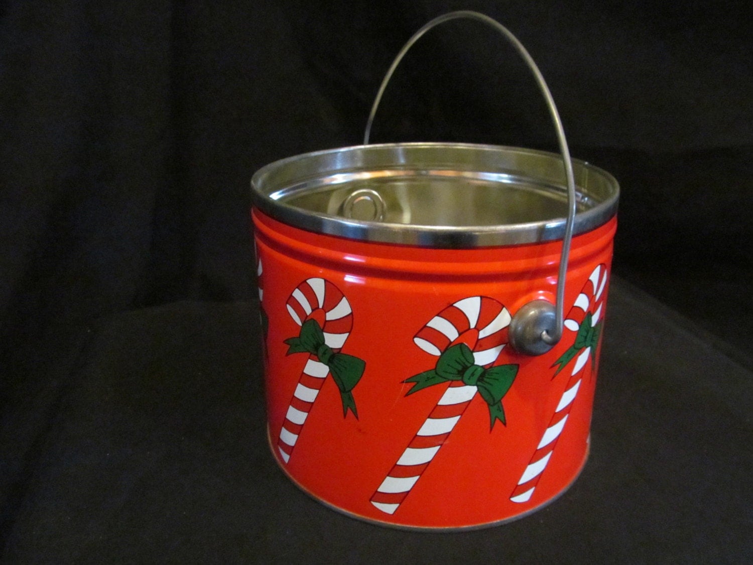Vintage Christmas tin Pail Bucket