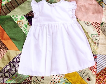 Baby Girls White Flutter Sleeve dress, coming home outfit, old fashioned, buttons, 0-3, 3-6, 6-12, 12-18, months 2t