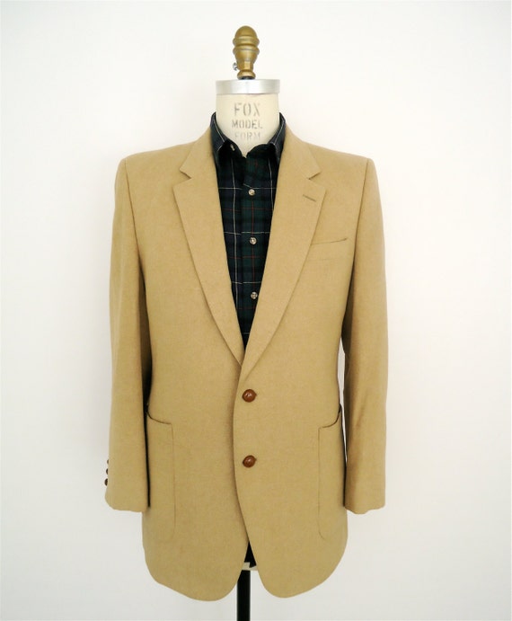 Classic Camel Hair Blazer Leather Buttons / preppy by CompanyMan