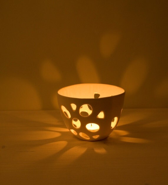 Porcelain candle holder tea light candle holder decoration.