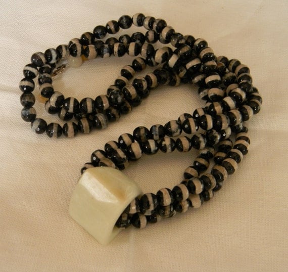 Ivory jade ring pendant w black striped agate by CloudPineStudio