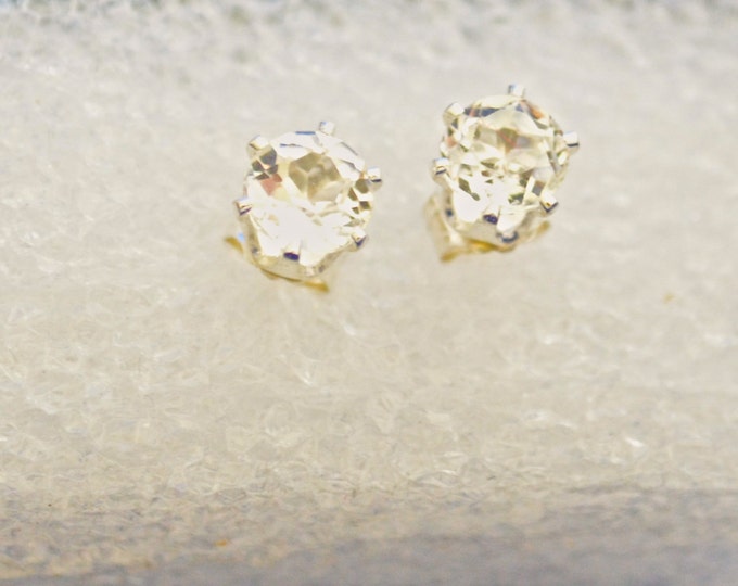 White Topaz Studs, 5mm Round, Natural, Top Quality, Set in Sterling, VVS, 1.10ct E373