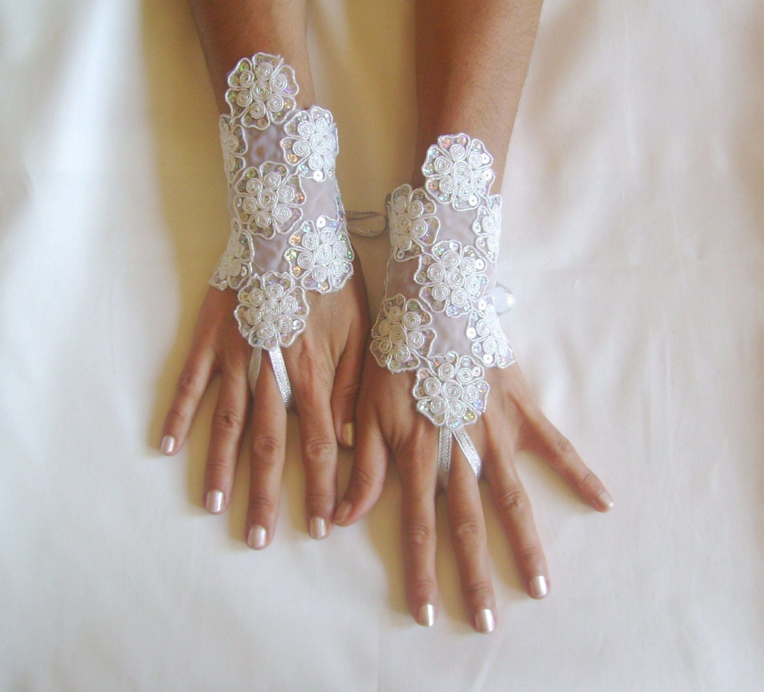 White  multicolor thread glove cuff belly dance burlesque elegant Lolita steampunk gothic sexy belly dancer