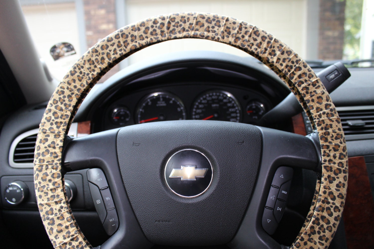 steering wheel hugger stuffed animal