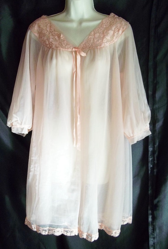 Vintage Lingerie 1950s SEARS Peach Double Chiffon Robe Medium