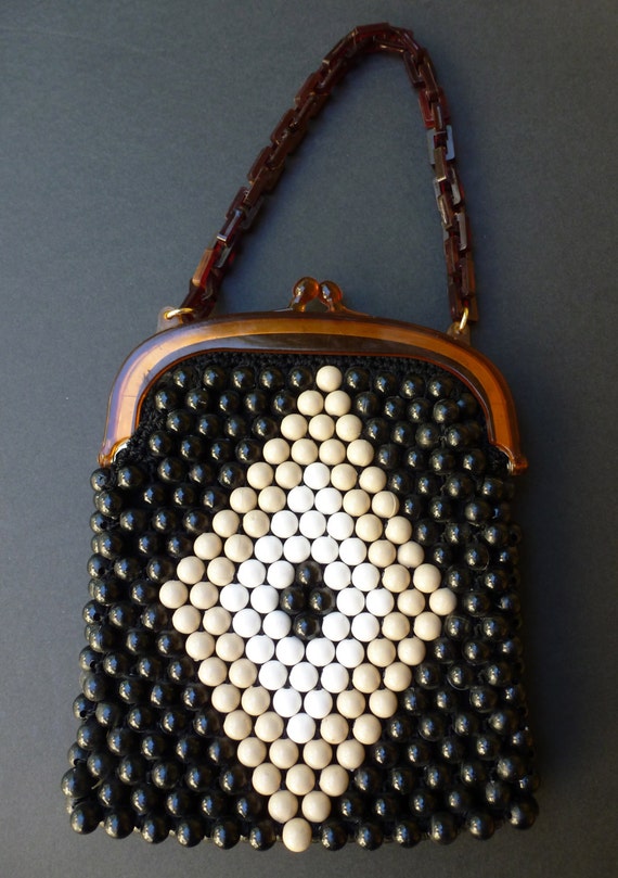 1960's beaded purse with geometric pattern and plastic chain link ...