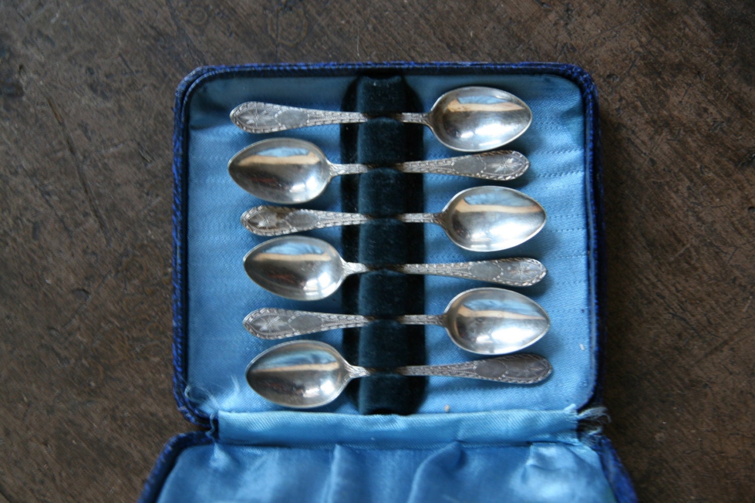 Vintage Boxed Set of 6 EPNS Wingfield Silver Plated Spoons