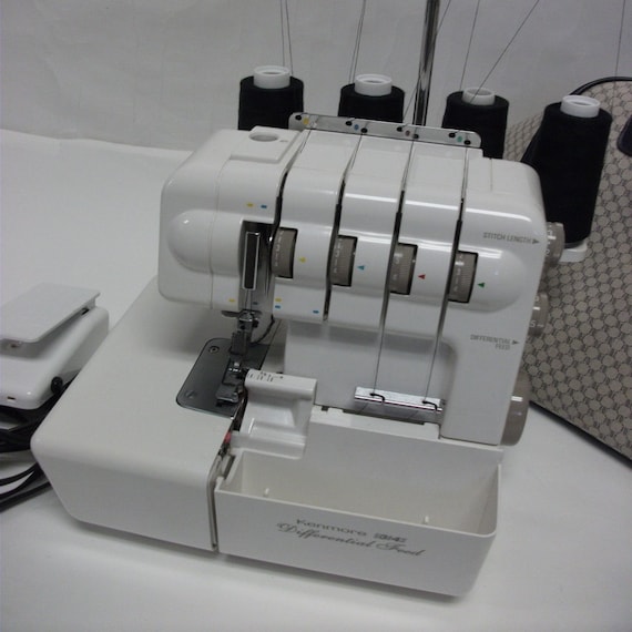 Kenmore 3/4 spool overlock Sewing machine Differential Feed