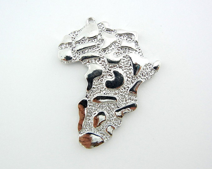 Textured Continent of Africa Pendant Silver-tone