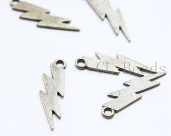 20pcs Antique Brass Tone Base Metal Charm - Lightning Bolt 29x8mm (25648Y-T-146)