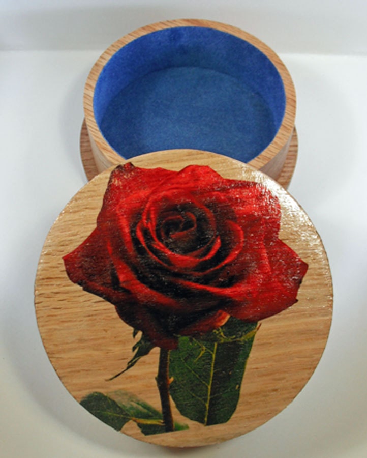 Red Rose Jewelry Box by on Etsy