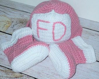 Baby Girl Fireman, Hat Boots Pink Outfit, Crochet Fireman Firelady, Infant Girl Photo Prop Set, Halloween hat booties, fire woman cap shoes