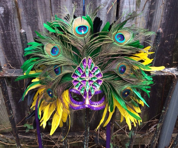 Items Similar To Feathered New Orleans Mardi Gras Mask/Carnival Mask On ...