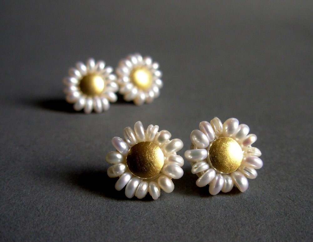 Marguerite Ear Studs Daisy Pearl Stud Earrings by Artesserae