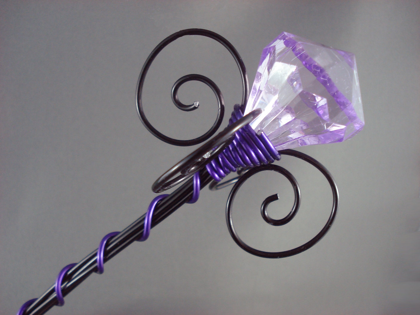 Волшебная палочка фиолетовая