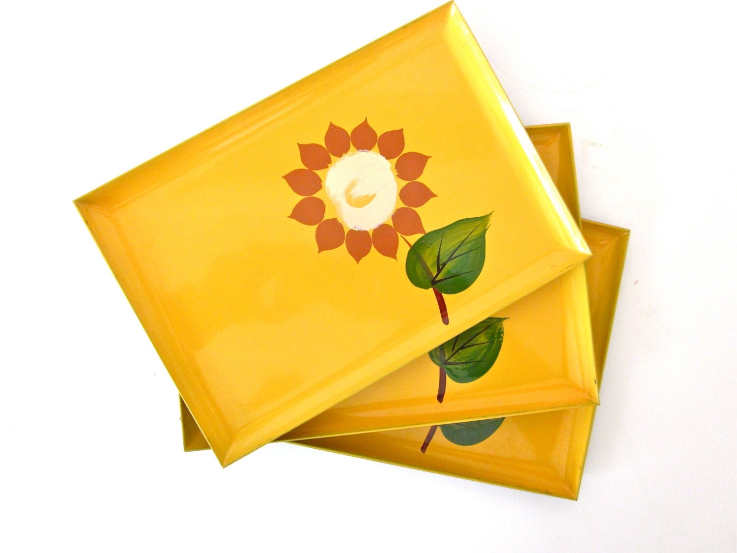 Vintage plastic snack trays, set of three, small sunflower tray, yellow