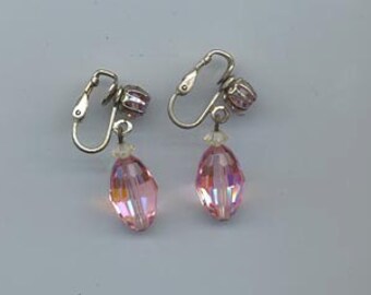 Lovely vintage earrings signed Laguna