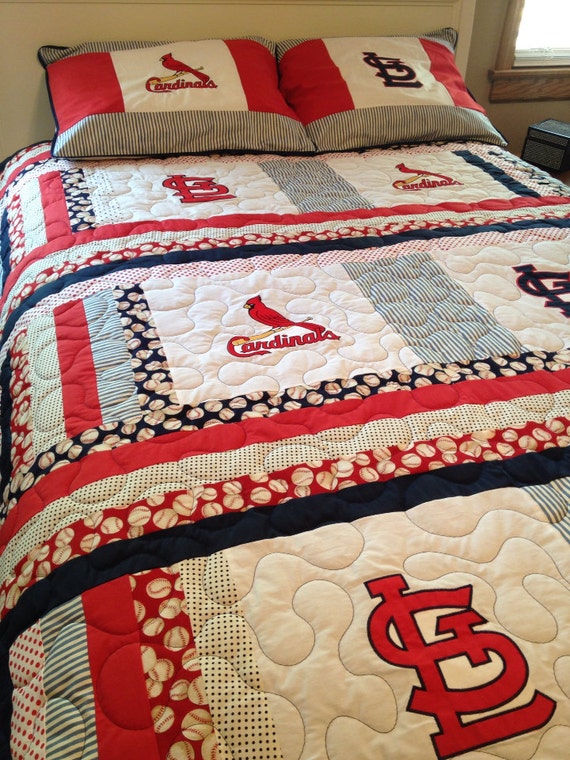 St. Louis Cardinals full size quilt with matching pillow shams