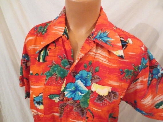 HAWAIIAN STYLE vintage Kmart shirt tropical fish Hawaii