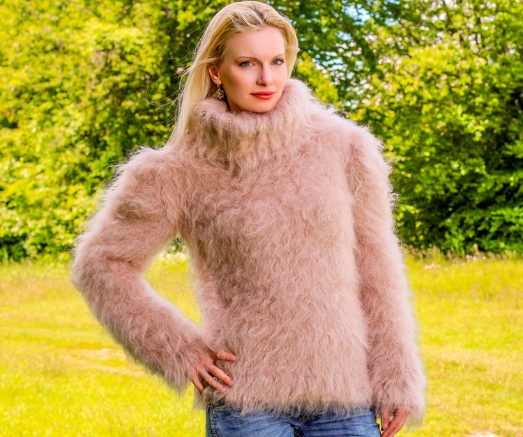 Super fluffy hand knitted mohair sweater in light by supertanya