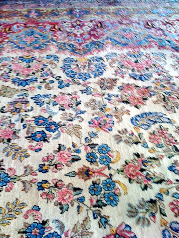 Items similar to Persian Rug on Etsy