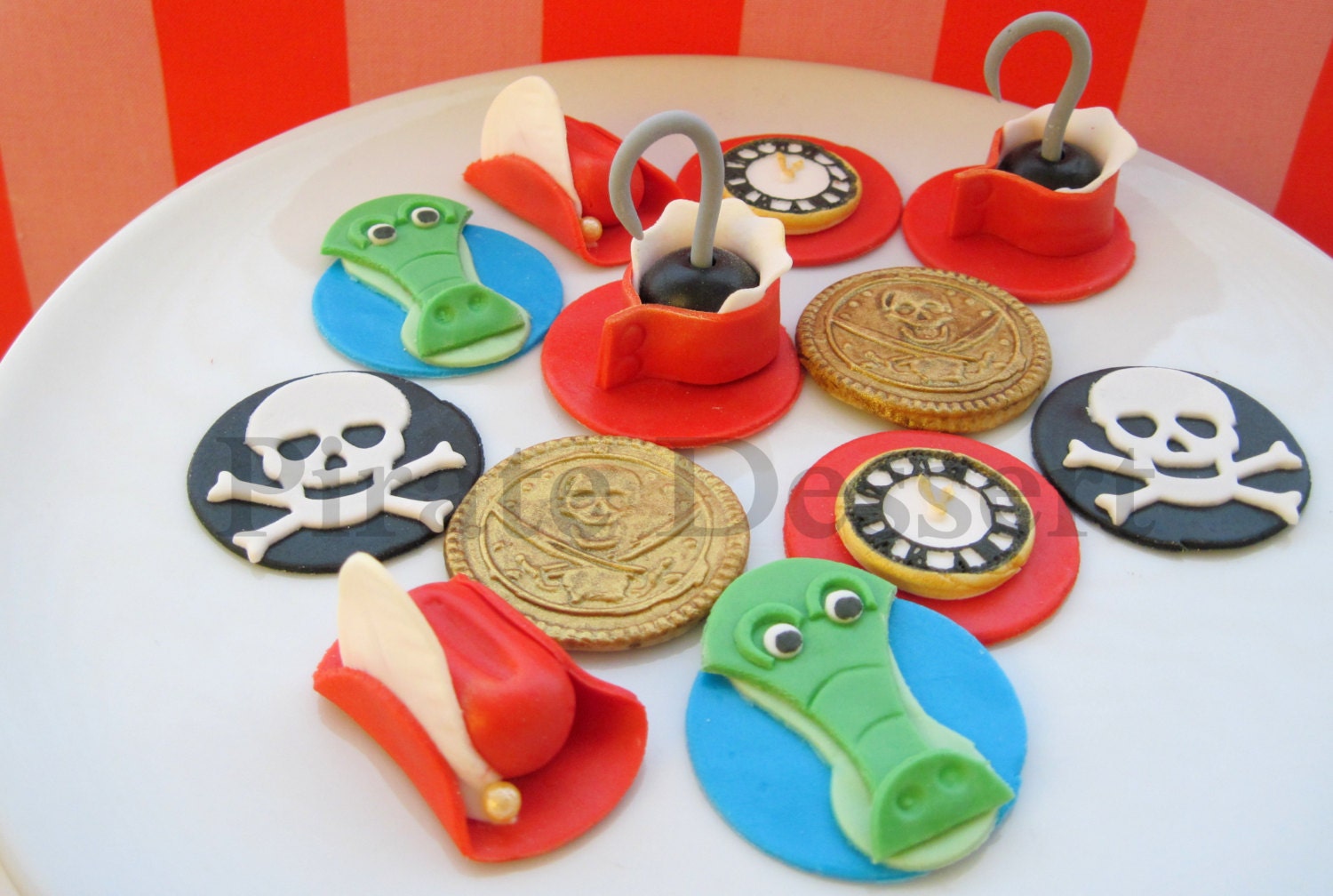 Edible CAPTAIN HOOK Cupcake toppers Fondant cake decorations