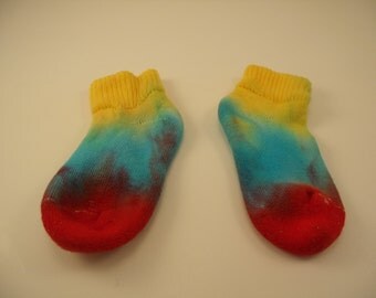 ... Tie Dye Socks! Little Rainbow Feet! Child Socks, Child's Tie Dye Socks