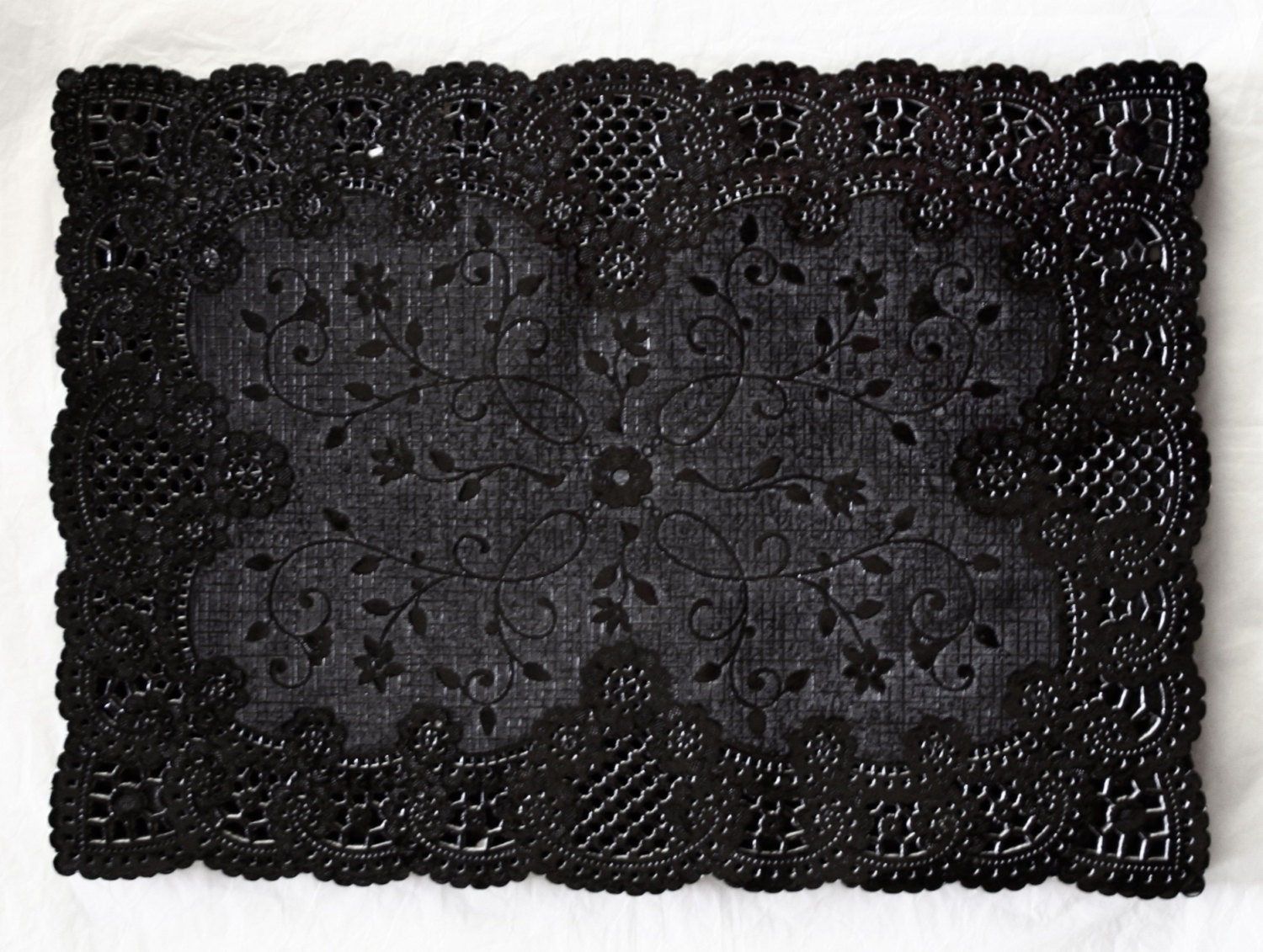 12 Doily Large Placemats Glossy Black Vintage