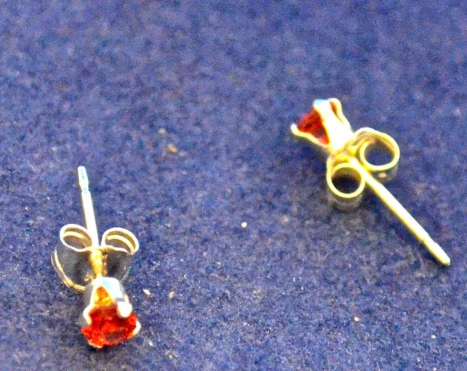Red Orange Sapphire Studs, Petite 3mm Round, Natural, Set in Sterling Silver E477
