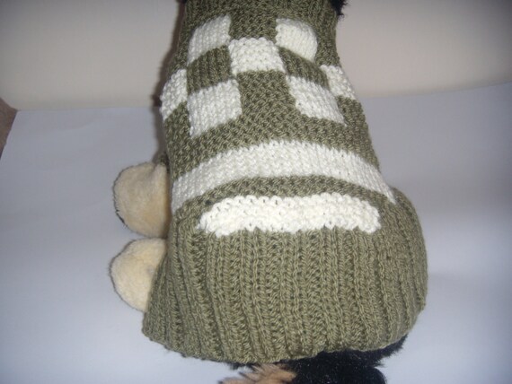 Small dog Sweater Chunky Knit Hand knitted dog sweater in