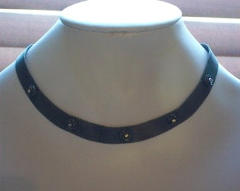 Beautiful 1980s pewter metal choker with roses' detail set off with rainbow diamante sepals (centres)