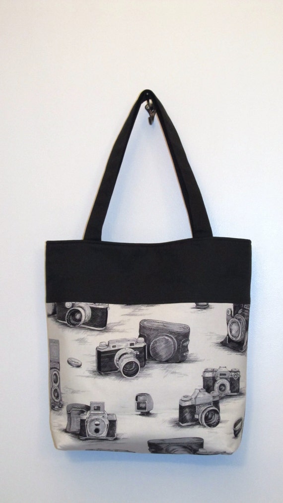 Tote Bag Black with vintage cameras by bettyscorner on Etsy