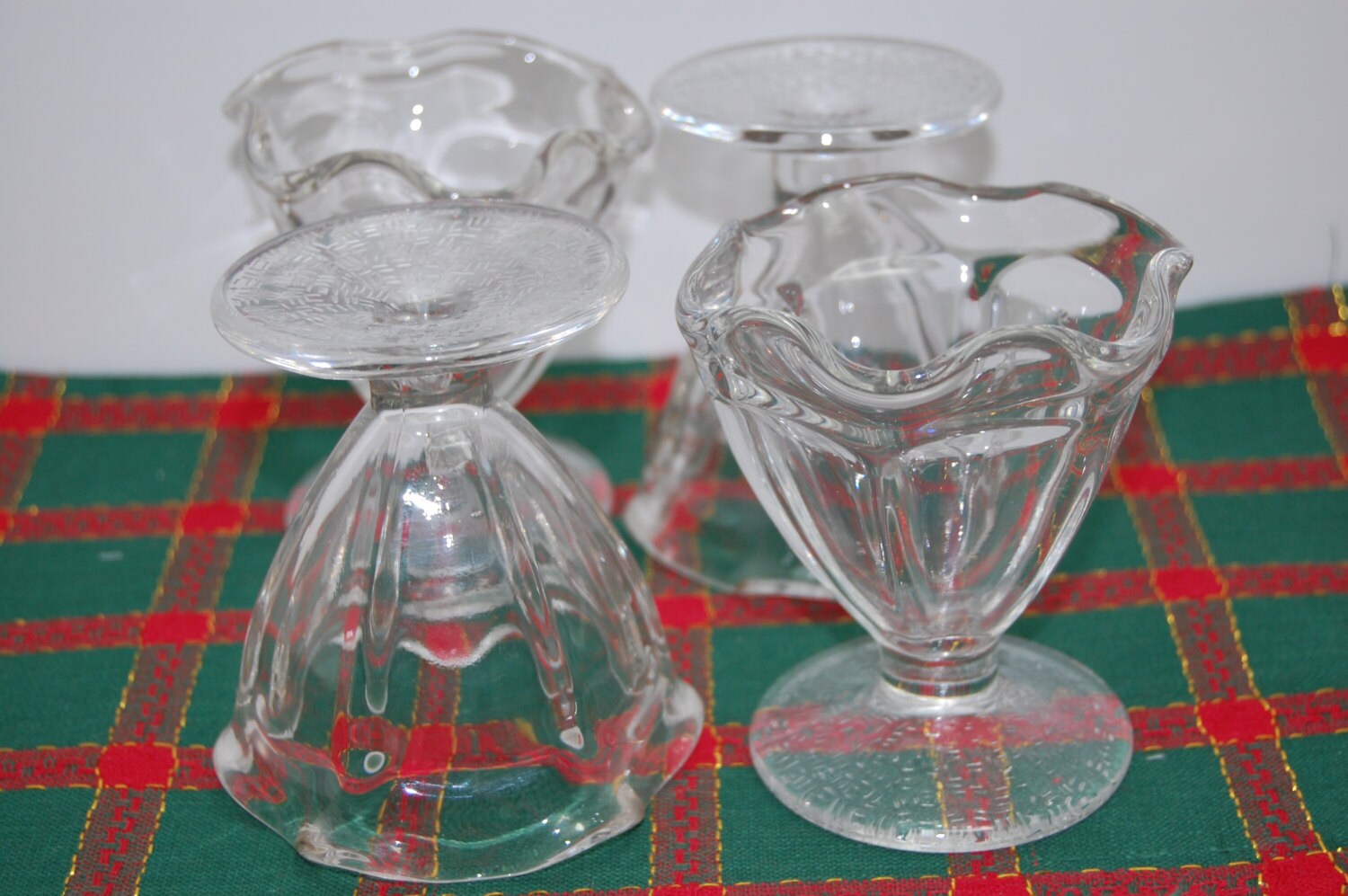4 Vintage Sundae Glasses Sundae Cups Ice Cream Pudding
