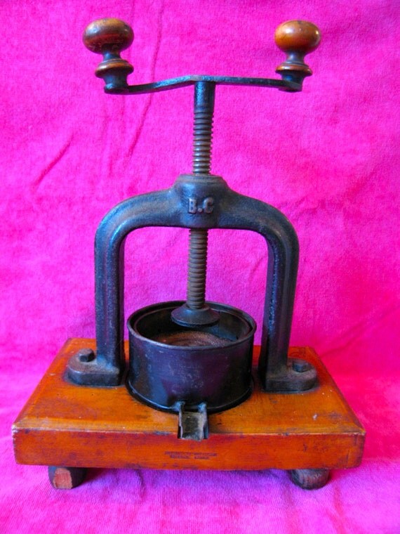 Vintage French Cast Iron Screw Press on by TresorsDesPyrenees