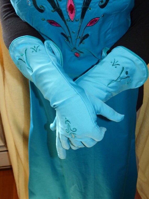 Queen Elsa Coronation Gloves