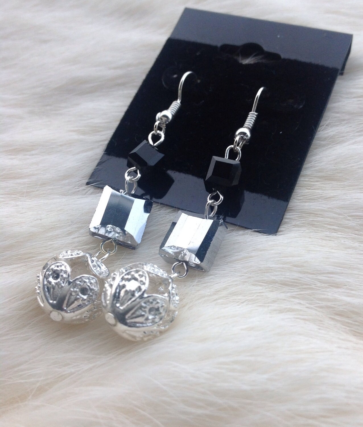 Black and silver earings Clearance