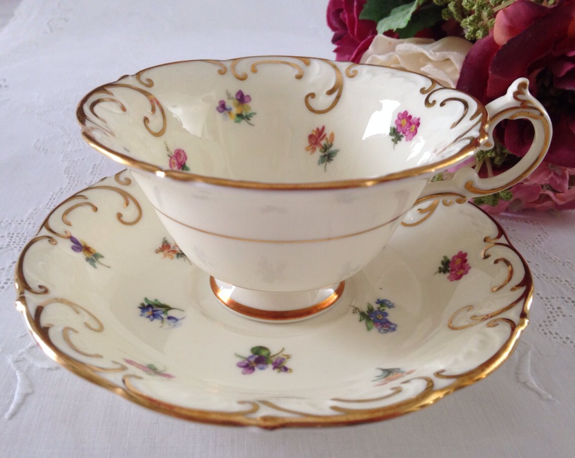 Paragon China Tea cup and Saucer Teacup Set